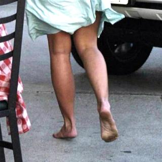 Britney Spears feet photo thumbnail
