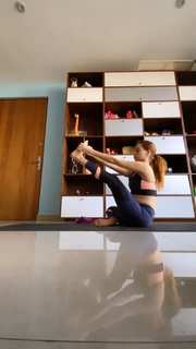 Yoseline Hoffman feet photo thumbnail