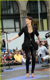 Rihanna feet photo thumbnail