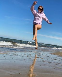 Paulina Sykut feet photo thumbnail