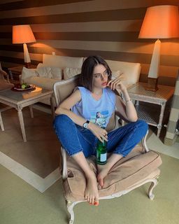 Xenia Tchoumitcheva feet photo thumbnail
