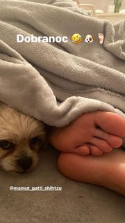 Karolina Kowalkiewicz feet photo thumbnail