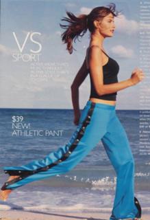 Alessandra Ambrosio feet photo thumbnail