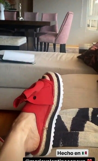 Claudia Lizaldi feet photo thumbnail