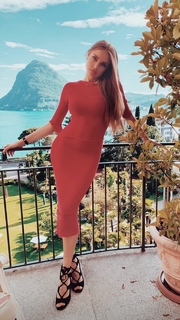 Xenia Tchoumitcheva feet photo thumbnail