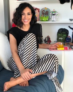 Caterina Balivo feet photo thumbnail