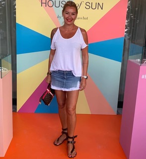 Pinar Altug feet photo thumbnail