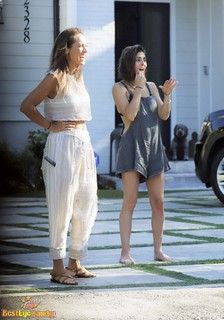 Jamie-Lynn Sigler feet photo thumbnail