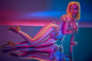 Nicki Minaj feet photo thumbnail