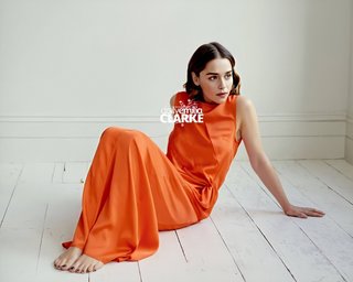 Emilia Clarke feet photo thumbnail