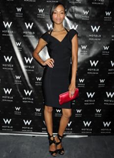 Zoe Saldana feet photo thumbnail