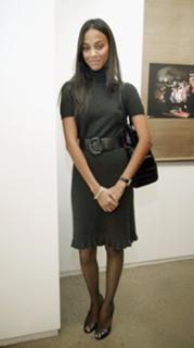 Zoe Saldana feet photo thumbnail