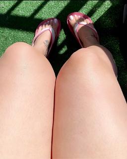 Jaqueline Mello feet photo thumbnail
