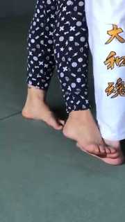 Ronda Rousey feet photo thumbnail