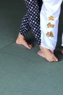 Ronda Rousey feet photo thumbnail