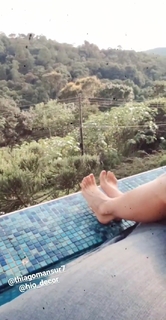 Lívia Andrade feet photo thumbnail