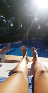 Lívia Andrade feet photo thumbnail