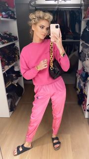 Chiara Ferragni feet photo thumbnail