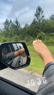 Angela Simmons feet photo thumbnail