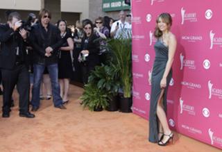 Miley Cyrus feet photo thumbnail