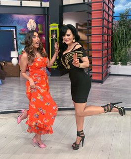 Galilea Montijo feet photo thumbnail