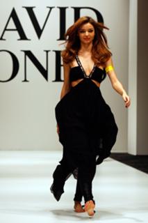 Miranda Kerr feet photo thumbnail