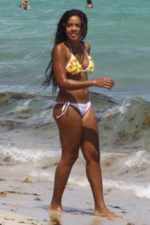 Angela Simmons feet photo thumbnail