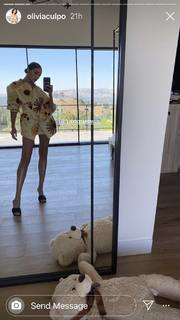 Olivia Culpo feet photo thumbnail