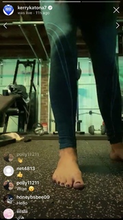 Kerry Katona feet photo thumbnail