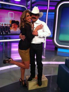 Lili Estefan feet photo thumbnail