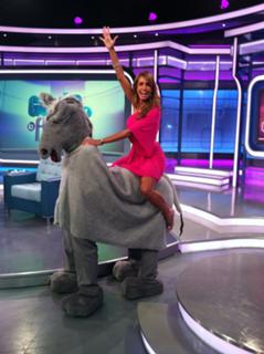 Lili Estefan feet photo thumbnail
