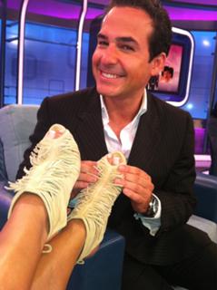 Lili Estefan feet photo thumbnail