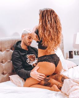 Anitta feet photo thumbnail