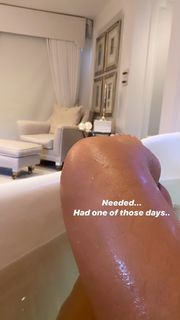 Rochelle Humes feet photo thumbnail