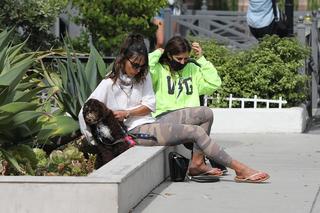 Jordana Brewster feet photo thumbnail