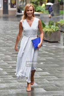 Amanda Holden feet photo thumbnail