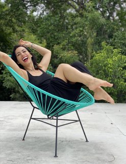 Claudia Lizaldi feet photo thumbnail