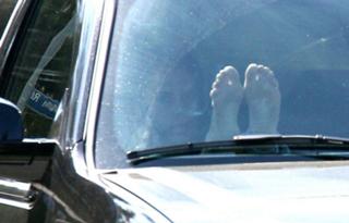 Victoria Beckham feet photo thumbnail