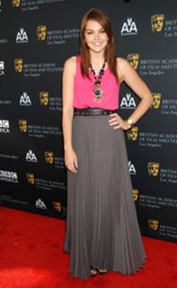 Aimee Teegarden feet photo thumbnail