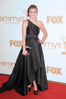 Aimee Teegarden feet photo thumbnail