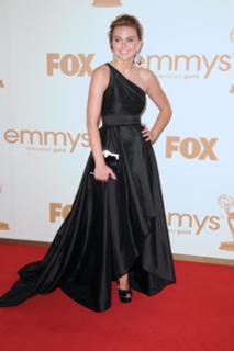 Aimee Teegarden feet photo thumbnail