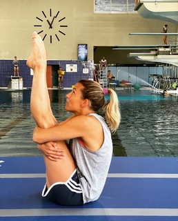 Tania Cagnotto feet photo thumbnail