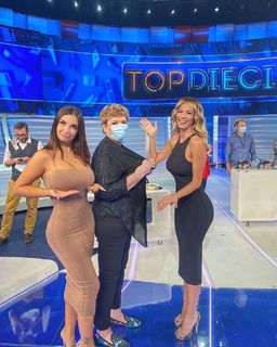 Diletta Leotta feet photo thumbnail