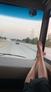 Emily Alyn Lind feet photo 2