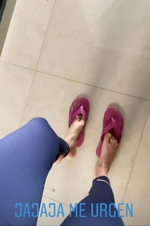 Yoseline Hoffman feet photo thumbnail
