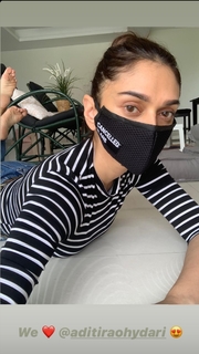 Aditi Rao Hydari feet photo thumbnail