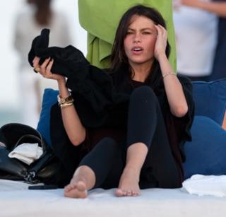 Sofía Vergara feet photo thumbnail