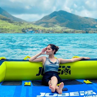 Jannat Zubair Rahmani feet photo thumbnail