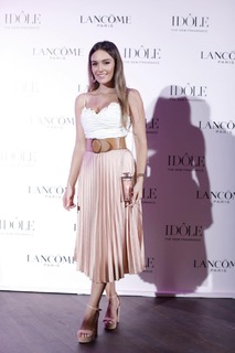 Eva Murati feet photo 4