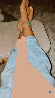 Athina Oikonomakou feet photo thumbnail